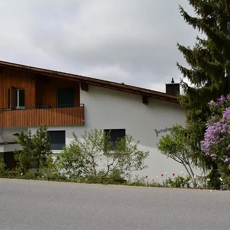 Apartman Tgesa Zundregn